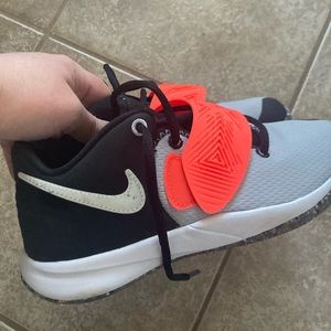 Nike Kyrie Flytrap 4